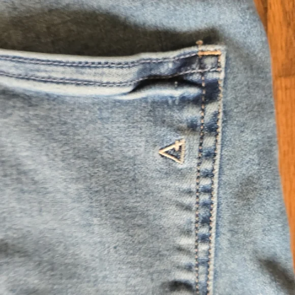 Hidden Women's light wash jeans, 26 - Picture 7 of 11